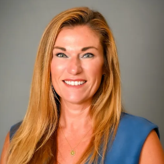 Kelly Bond